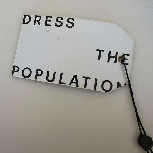 Very flattering beautiful dress for any occasion. Great for holiday season - Picture 8 of 8